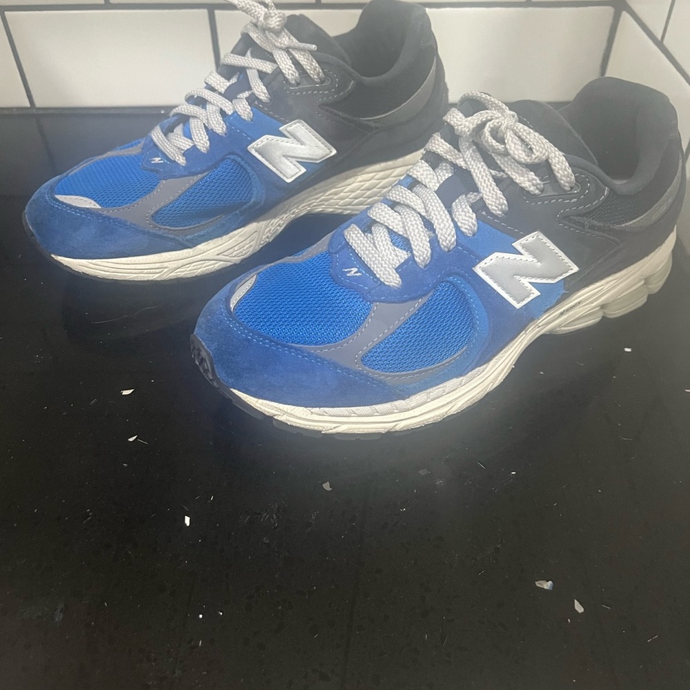 New Balance Men's Blue and Gray Sneakers